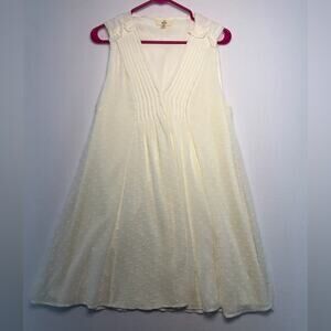 Entro Cream medium Textured Sleeveless vneck sun dress feminine.